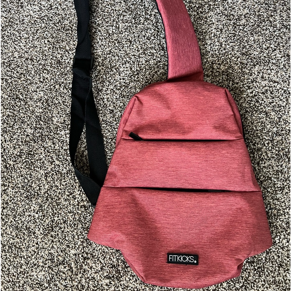 Fit kicks cross body